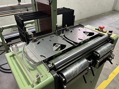 Tear de agulha para tecido estreito KTNFB78-2/130